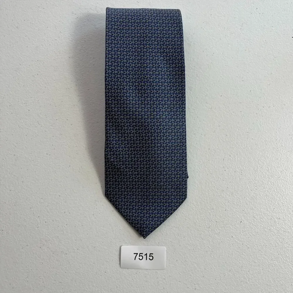 Brooks Brothers Makers Silk Necktie Hand Finished in USA Geometric Pattern Blue